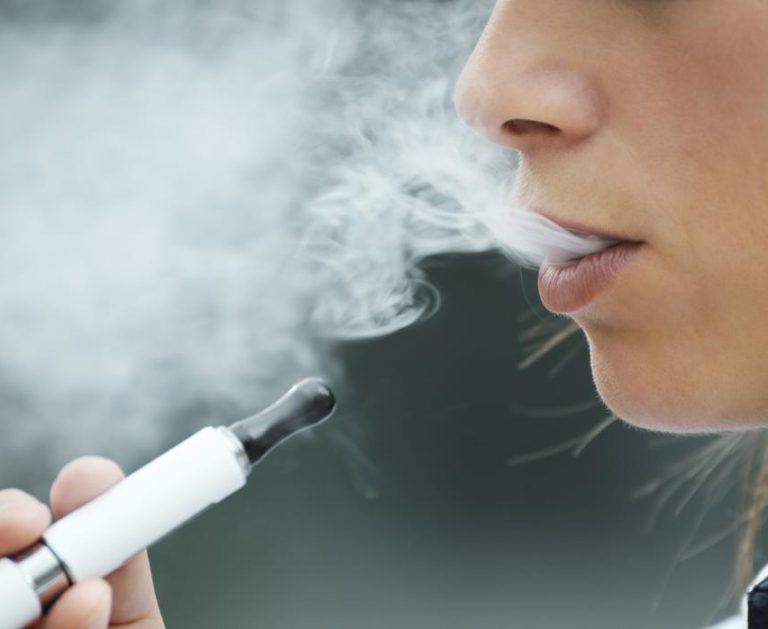 Alerta el Instituto de Salud de Aguascalientes sobre el uso de cigarros electrónicos 