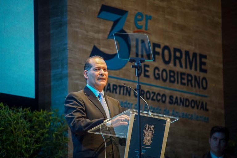 Tercer Informe de Martín Orozco, gobernador de Aguascalientes, nadie vende pan frío