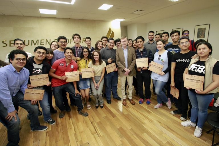 Alumnos de la Autónoma de Aguascalientes fortalecieron su desempeño escolar con el programa de Tutoría de Pares