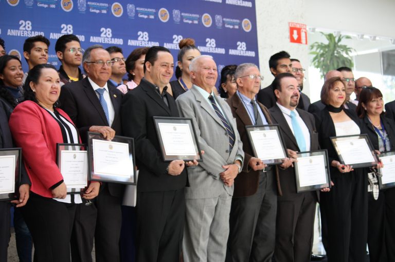 Yolanda Ramírez presidió 28 aniversario de la Universidad Tecnológica de Aguascalientes