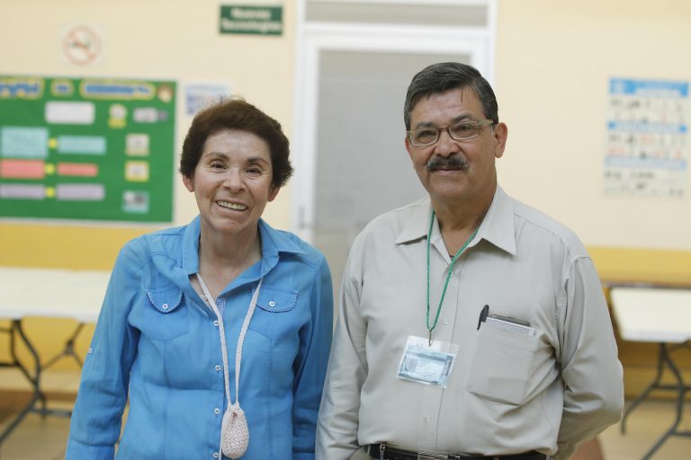 Más de 19,800 adultos mayores han concluido educación básica en el IMSS   