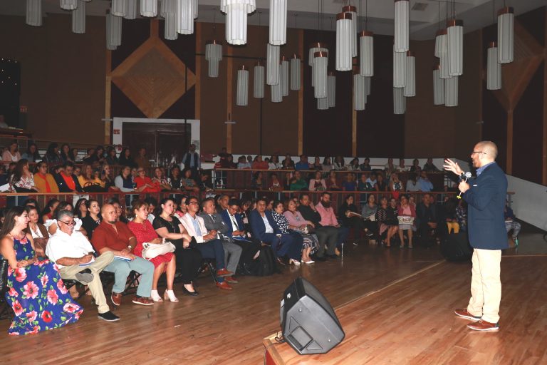 Capacita IEA a docentes de Aguascalientes en neurociencia e inteligencia emocional aplicadas a la educación   