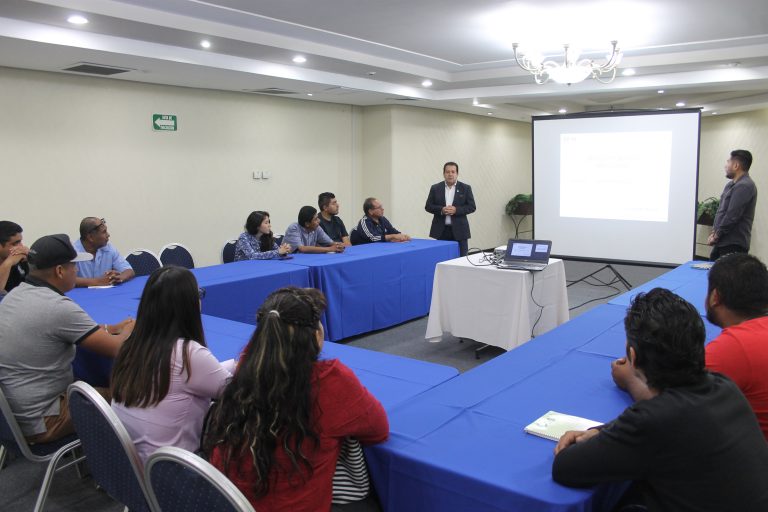 Imparten taller para asegurar las capacidades de los organismos operadores del agua en Aguascalientes