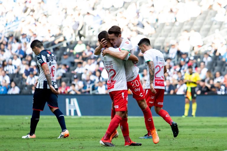 Vence Necaxa 2-0 a Rayados de Monterrey 