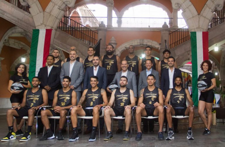 Gobernador se reunió con directivos de Panteras y Lobas de Aguascalientes