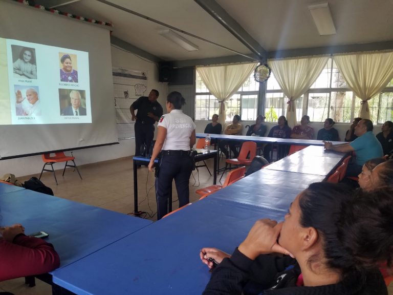 Da SSPE charla sobre prevención de la violencia a padres