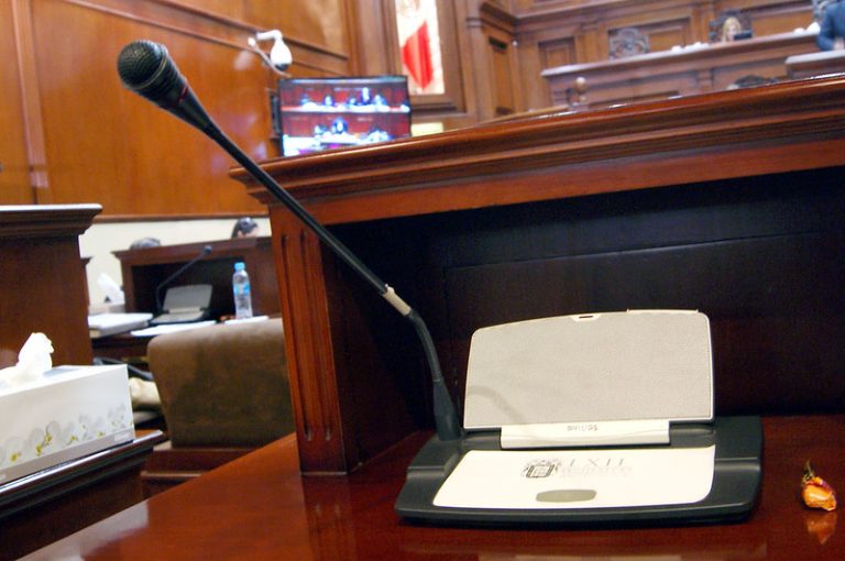 Pluralidad política demanda progresión, no regresión