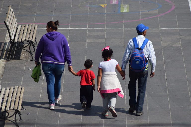 Promueven familias de acogida en Aguascalientes