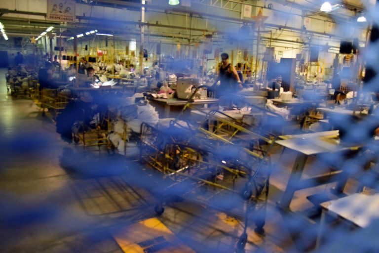 Sin variación, horas trabajadas en establecimientos IMMEX comparando julio de 2018 y de 2019