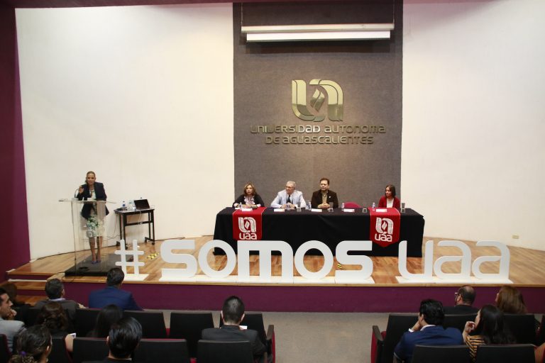 Celebra Autónoma de Aguascalientes XXV aniversario de la Licenciatura en Mercadotecnia 