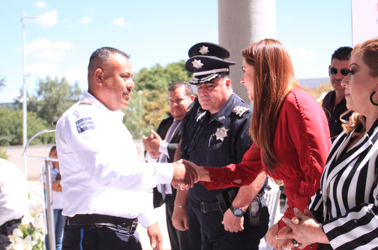 Reconoce alcaldesa de Aguascalientes a policías municipales
