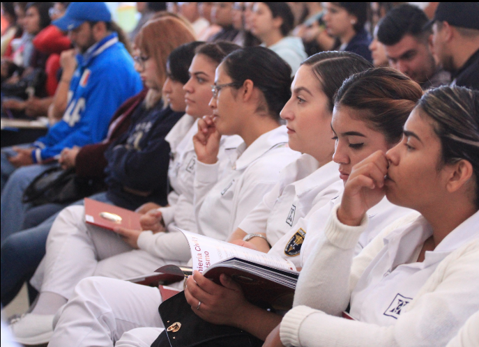 Realizan jornada de conferencias sobre salud mental dirigida en Aguascalientes