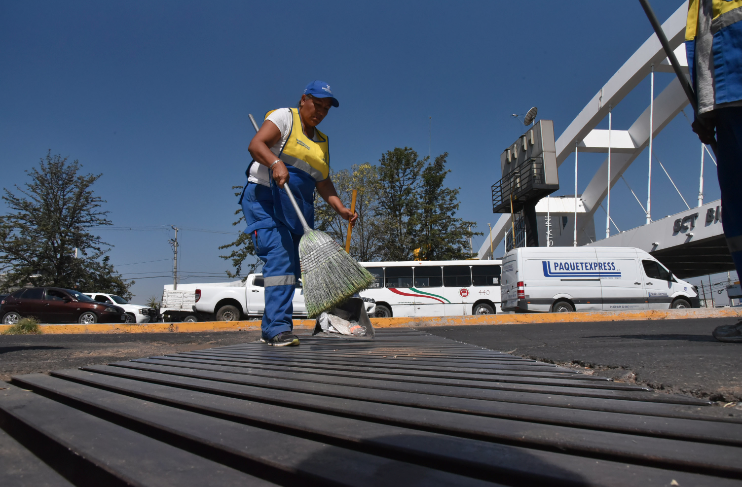 Intensifican limpieza en superficie de caimanes y alcantarillas de la capital de Aguascalientes