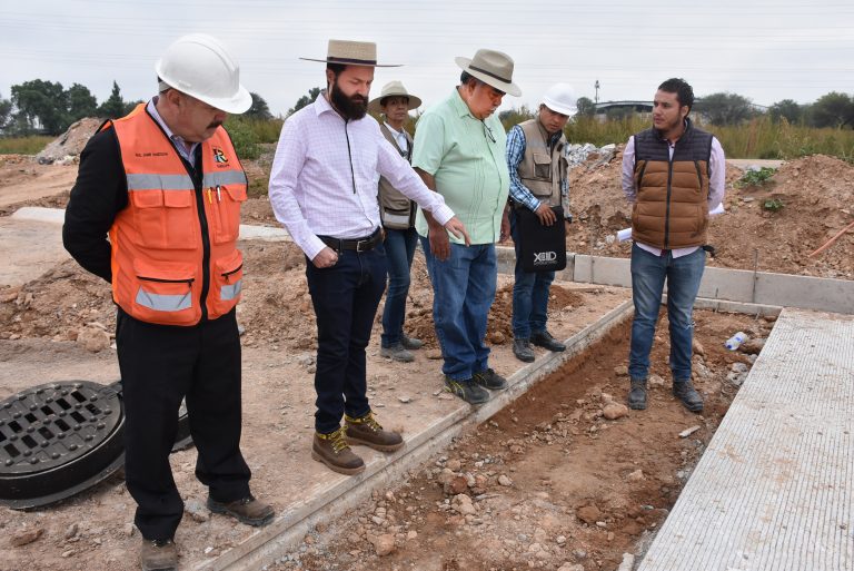 Supervisan avances en obras de nuevos desarrollos habitacionales 