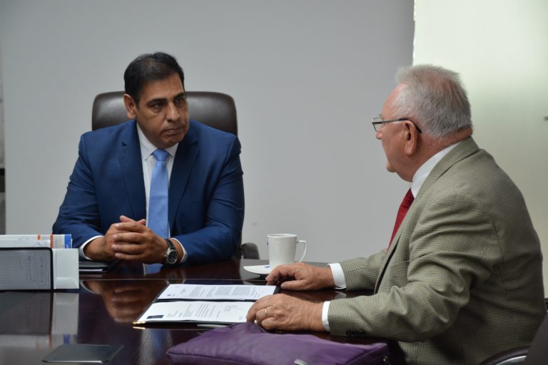 Firma Politécnica de Aguascalientes convenio de colaboración con universidad francesa