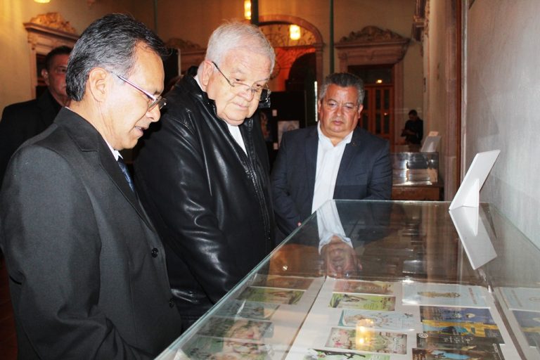 Exhiben la exposición Vuelo de una Niña Centenaria por el Cielo de Aguascalientes