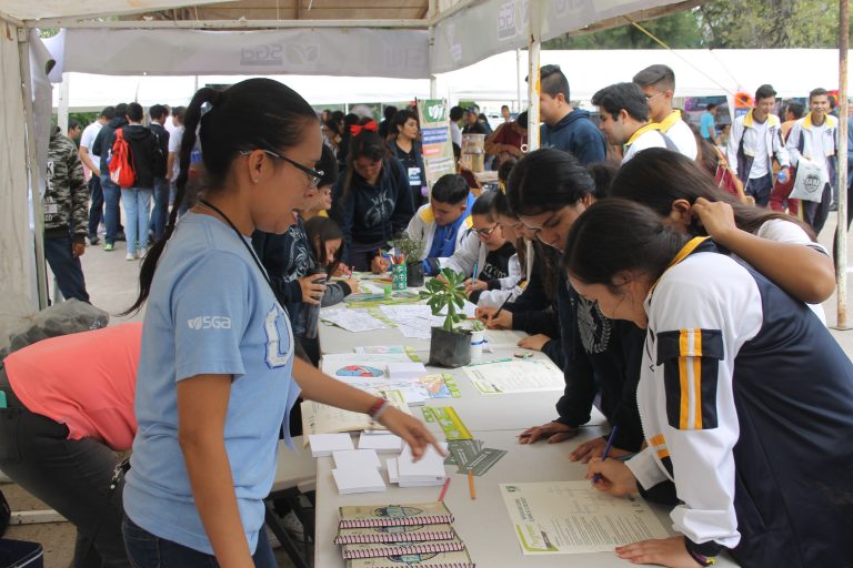 Llevan a cabo la Feria Ambiental Interuniversitaria en Aguascalientes