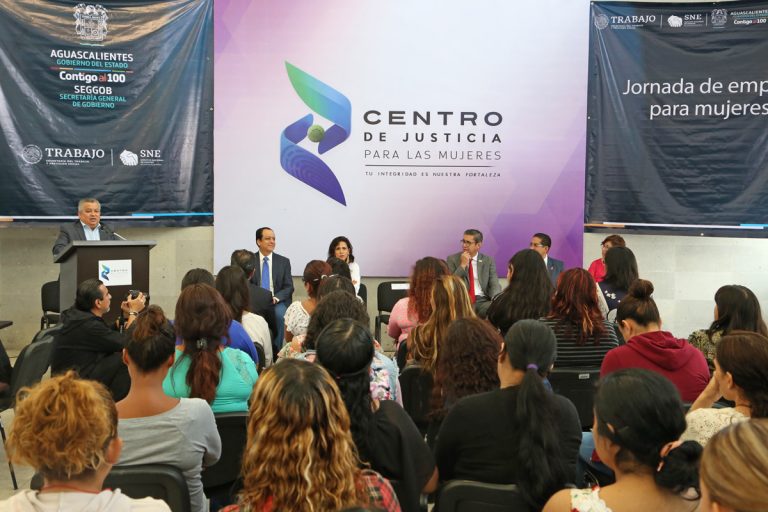 Se ofrecieron más de 220 vacantes en Jornada de Empleo para Mujeres de Aguascalientes