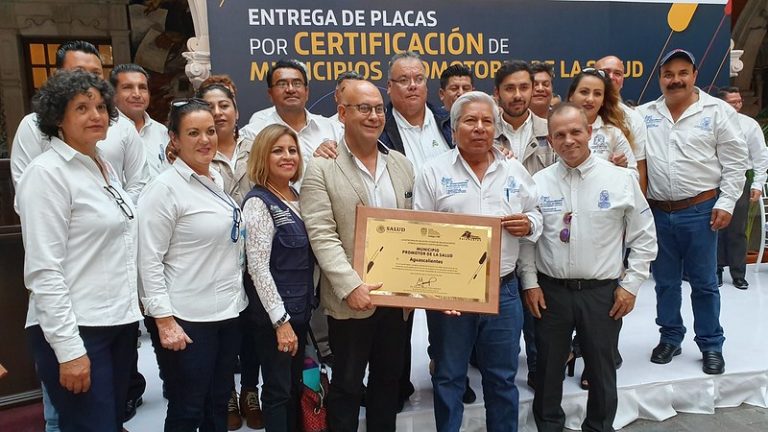 Recibe Ayuntamiento de Aguascalientes certificación como promotor de la salud