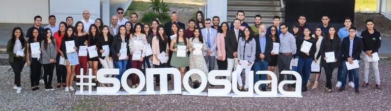 Autónoma de Aguascalientes reconoce a alumnos y maestros de excelencia del Centro de Ciencias Empresariales