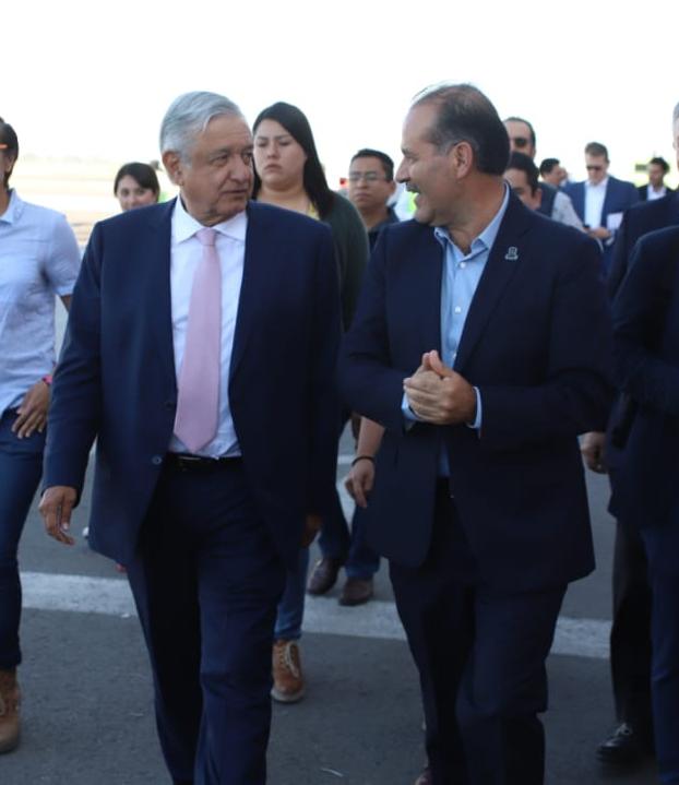 Se reúnen Martín Orozco, gobernador de Aguascalientes y Andrés Manuel López Obrador