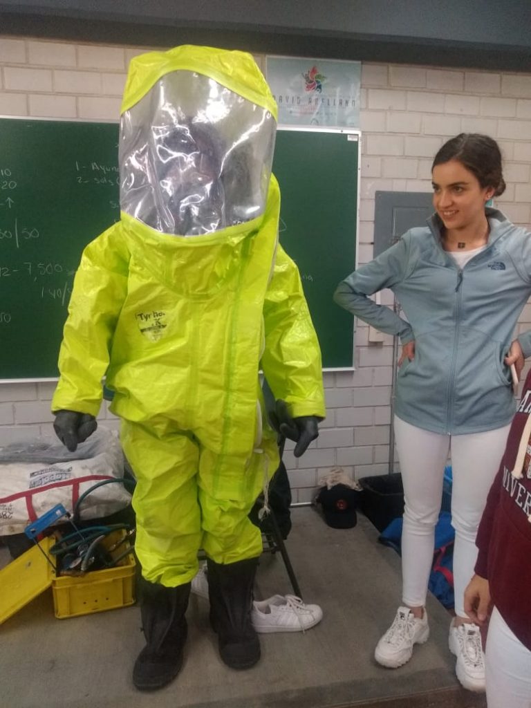 Realiza Bomberos de Aguascalientes demostración de uso de equipo contra peligros químicos y biológicos