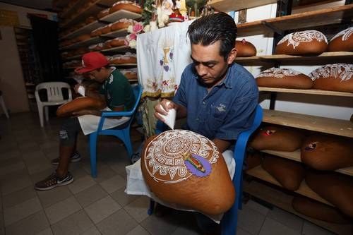 El pan de muerto de Villa de Mitla, una tradición con identidad
