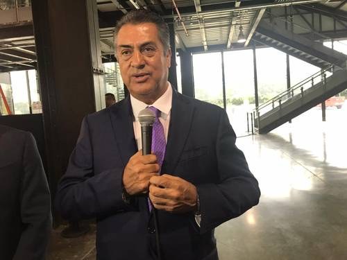 El Bronco, molesto por no hablar y visibilizar los “hombricidios”