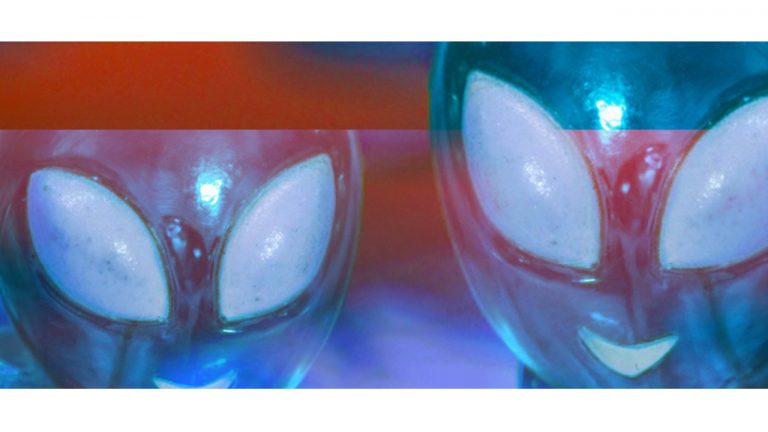 La discopermanencia voluntaria: Escucha ‘Milenial’, el nuevo y camaleónico álbum de Sentidos Apuestos