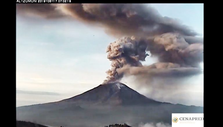 Prevenir daños, propósito de mapa de riesgo y peligro por volcanes