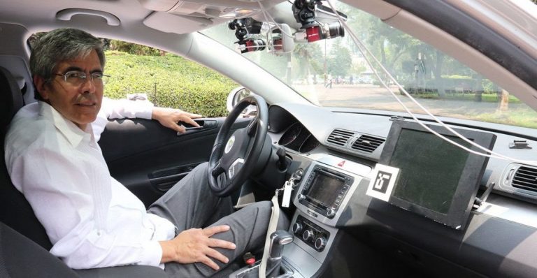 Gana competencia mundial coche autónomo creado por mexicanos