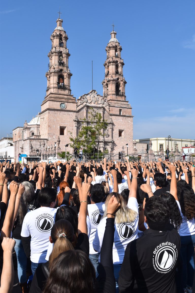 IMÁGENES DE AGUASCALIENTES: La UAA enseña el músculo