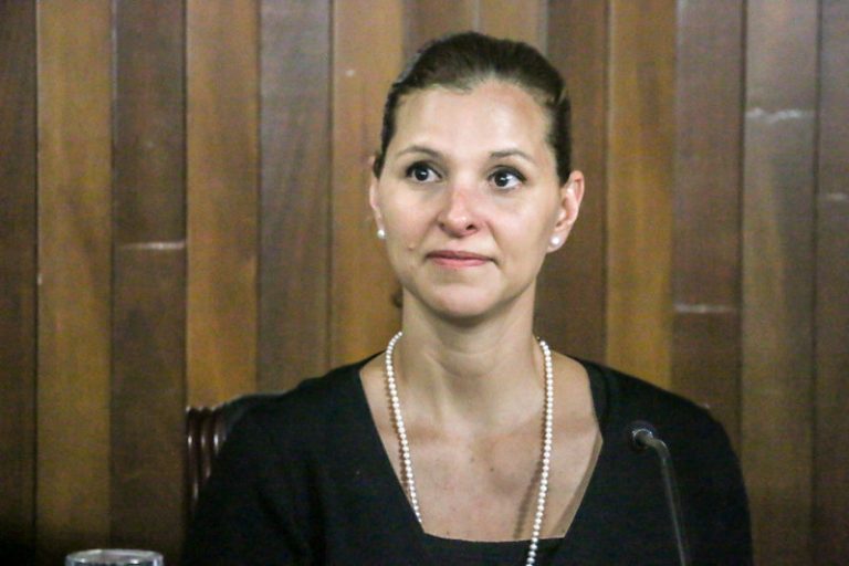 Vinculan a ex regidora de Aguascalientes por fraude y abuso de autoridad