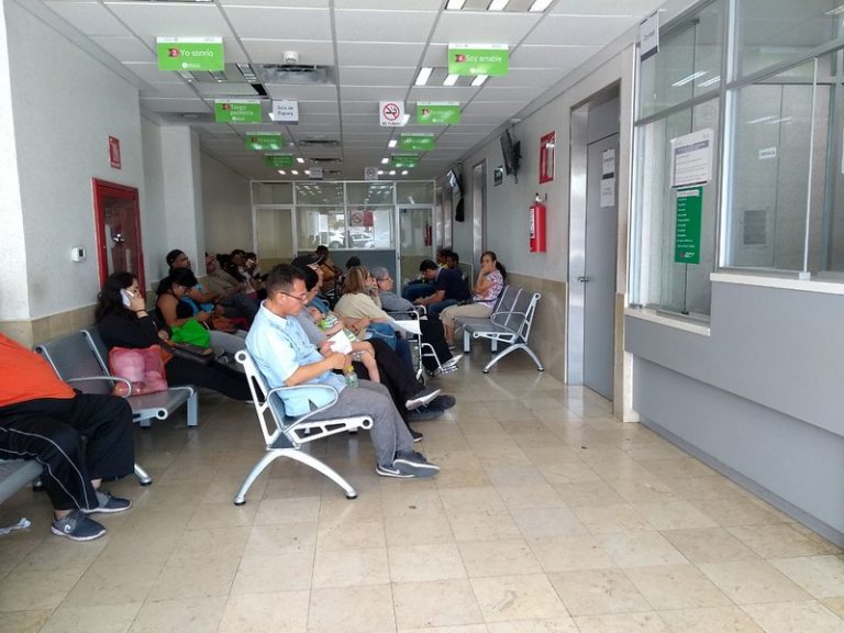 Es urgente reforzar el trato humano en los servicios que otorga el Issste