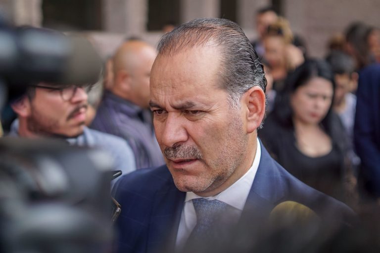 Martín Orozco Sandoval, gobernador de Aguascalientes, no gana más que el presidente de la República