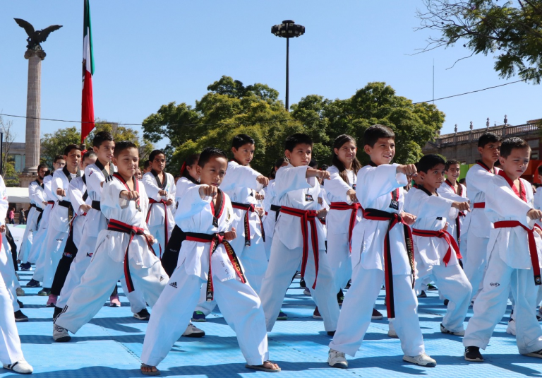 Celebraron los 50 años del taekwondo en México con magna exhibición en Aguascalientes