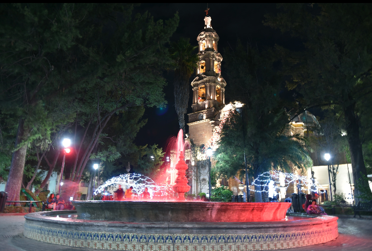 Realizaron trabajos de jardinería e iluminación en el Jardín del Encino