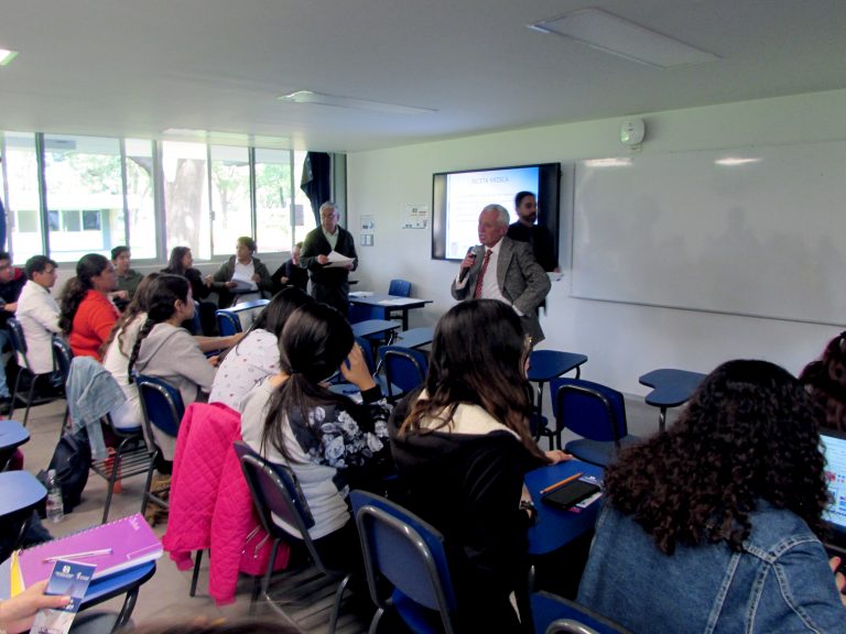 Continúa vinculación entre la UAA y la Coesamed