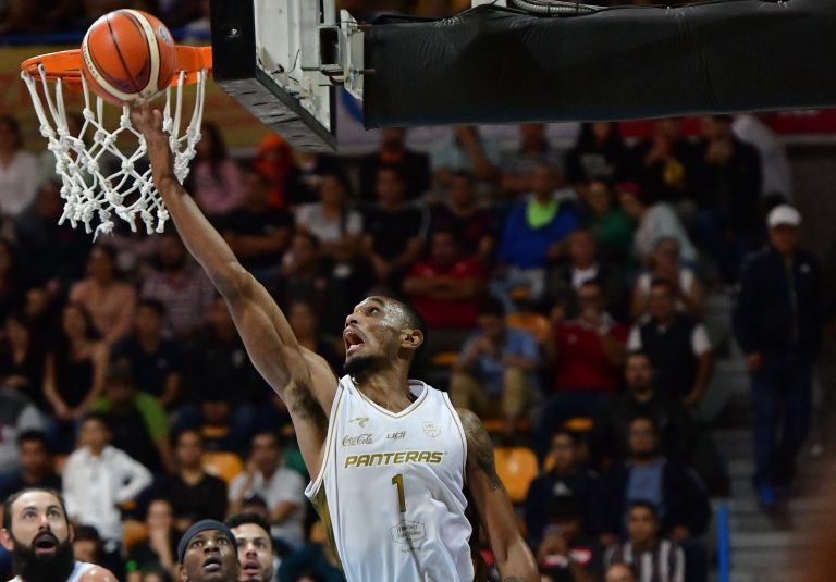 Jugadores de Panteras de Aguascalientes, en los eventos del Juego de Estrellas