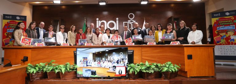 Niñas y niños se convierten en comisionados del INAI por un día 