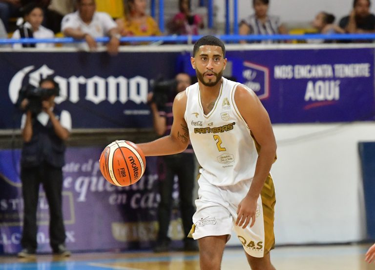 Panteras de Aguascalientes, en casa de Libertadores   