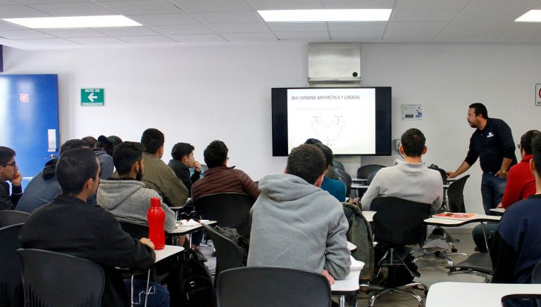 Adquirirá Autónoma de Aguascalientes mil 700 tablets para fortalecer la práctica docente    