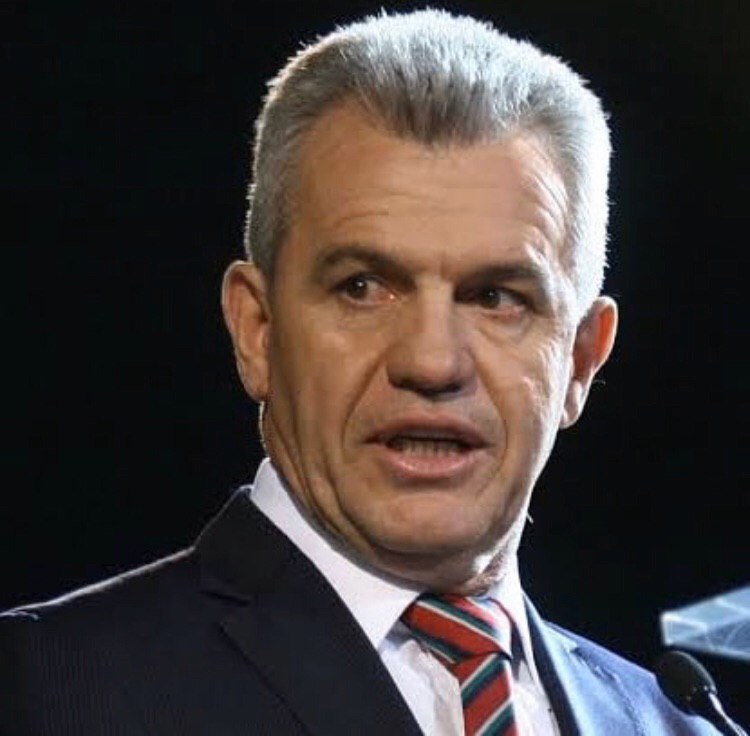 El Vasco regresa a los banquillos