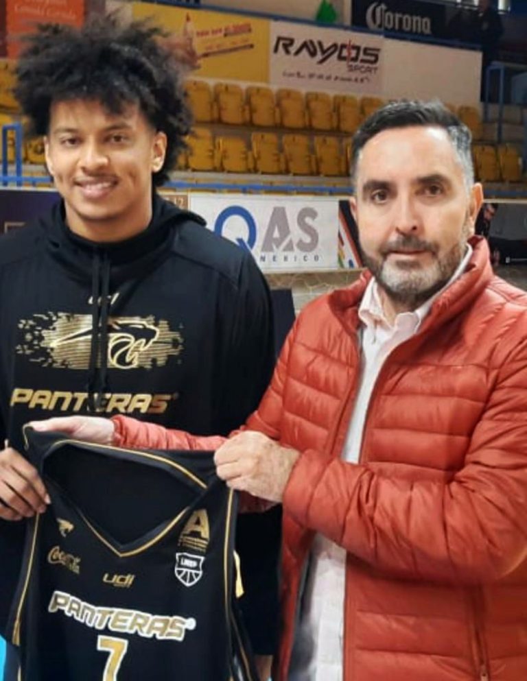 Idris Alvarado, con Panteras de Aguascalientes en 2020