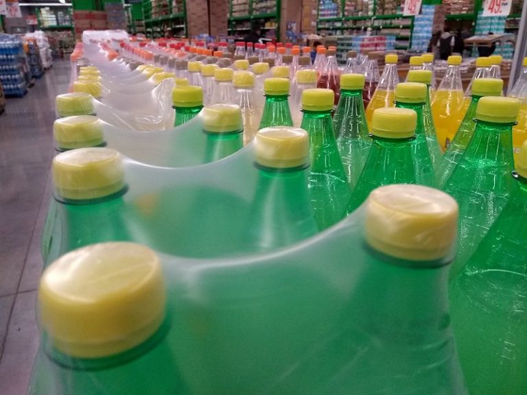 Comercios y ciudadanía deben prepararse para la prohibición de plásticos en Aguascalientes