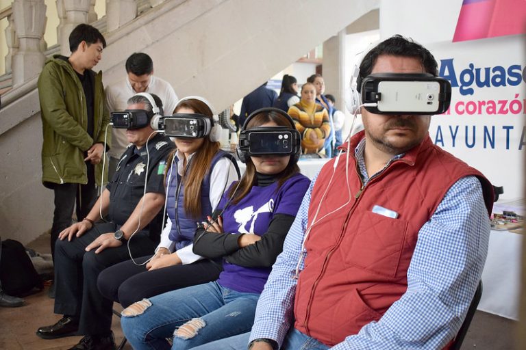 Presentan proyecto de realidad virtual para sensibilizar sobre acoso callejero en Aguascalientes
