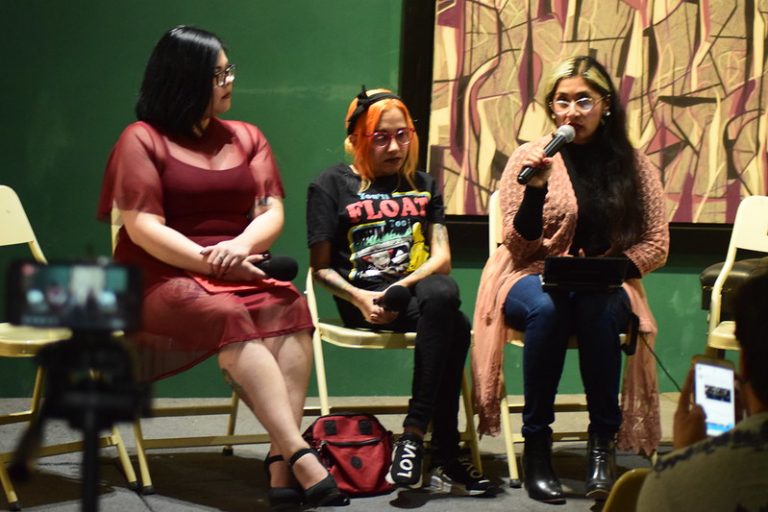 Sobre Perras de Reserva | Presentación del Libro de Dahlia de la Cerda