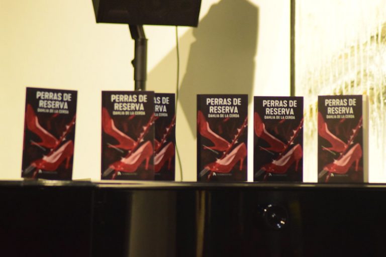 Perras de reserva necesita de la violencia como necesita de la verdad y de la justicia