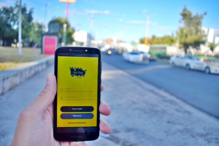 Problemas con plataforma digital de taxistas en Aguascalientes, no está registrada