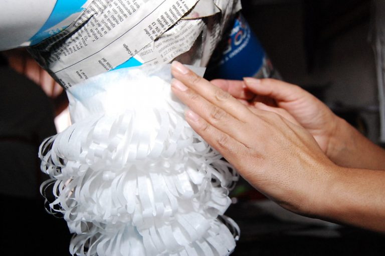 Participan aguascalentenses en Feria Internacional de la Piñata